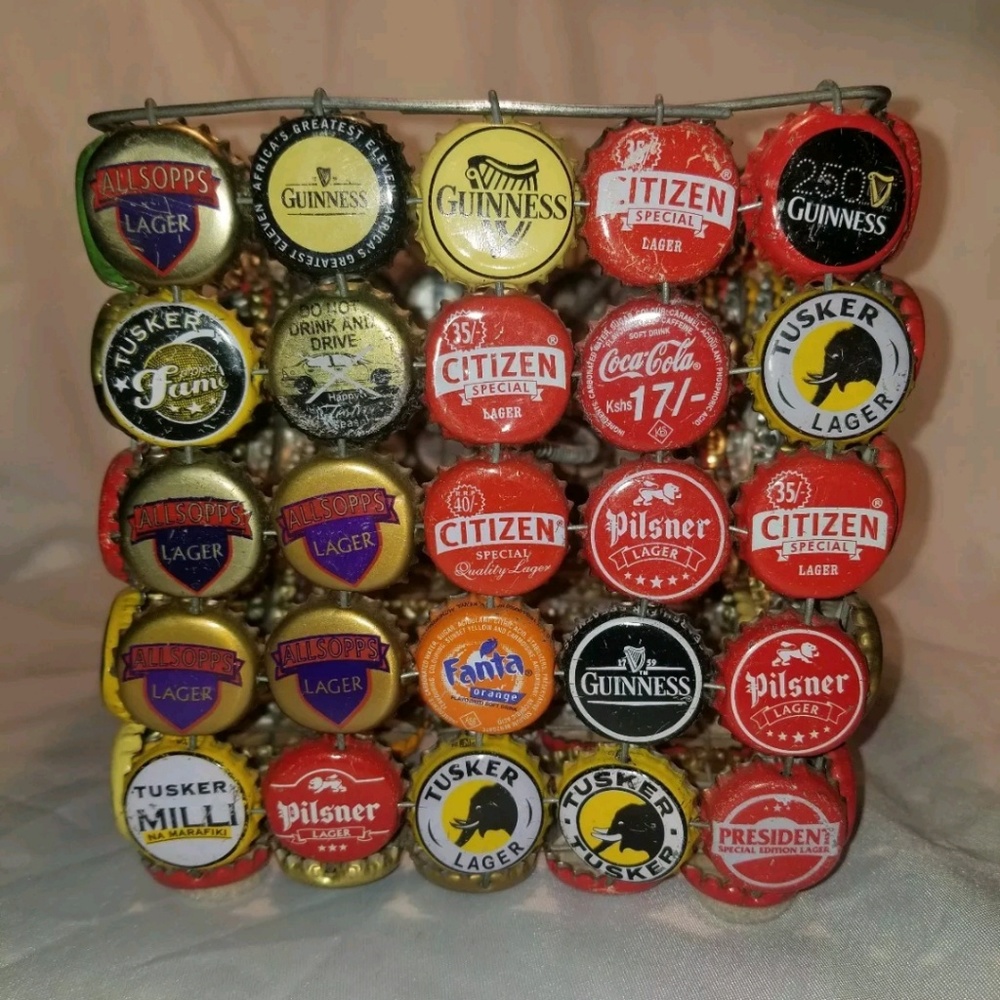 vintage style beer & soda bottle cap basket/purse - Picture 2 of 7